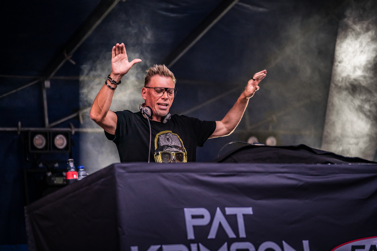 2 Fabiola & Pat Krimson @ Parkies Sint-Niklaas, picture 4, photographed by Danny Wagemans - FrontView Magazine