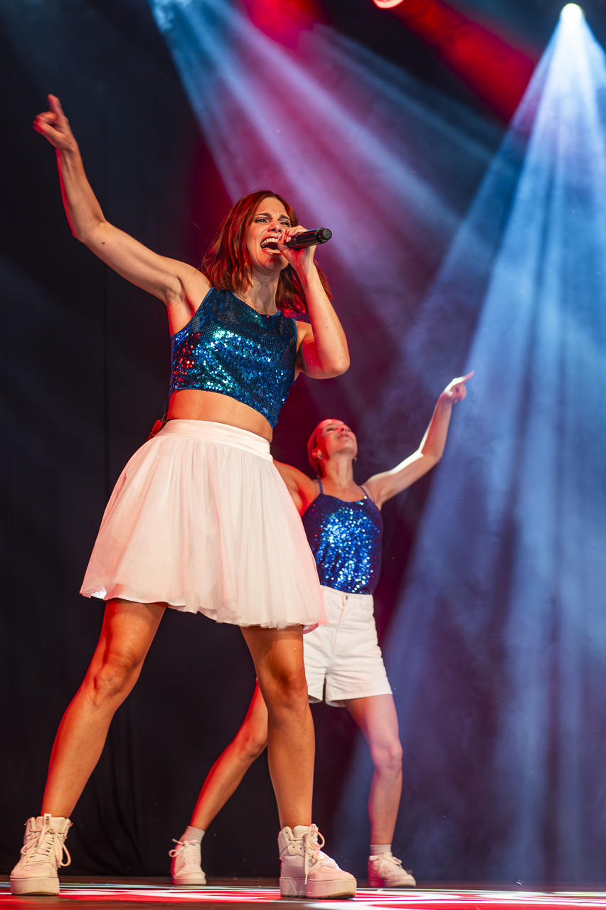 K3 @ Rijvers Festival 2024, picture 3, photographed by Dimitri Vanlommel - FrontView Magazine