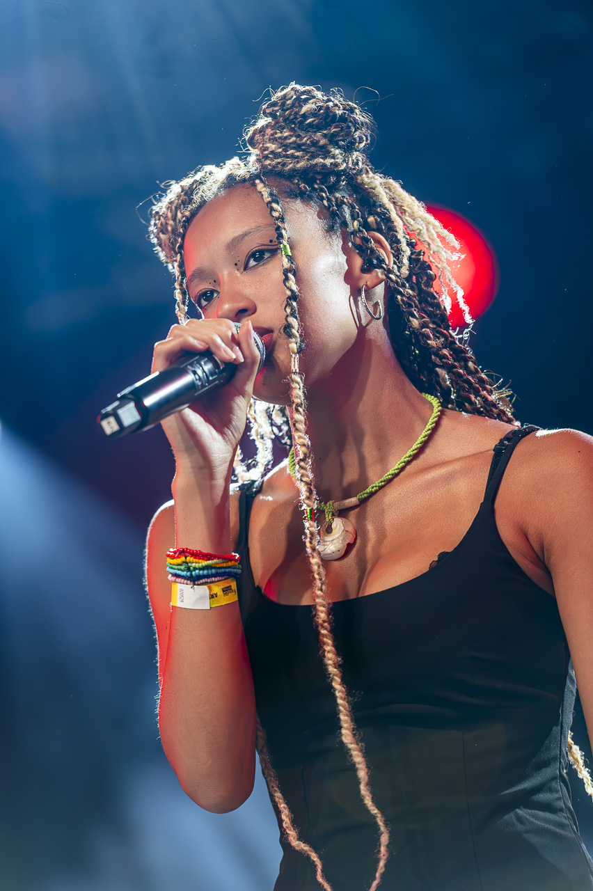 IIII @ Rijvers Festival 2024, picture 9, photographed by Dimitri Vanlommel - FrontView Magazine