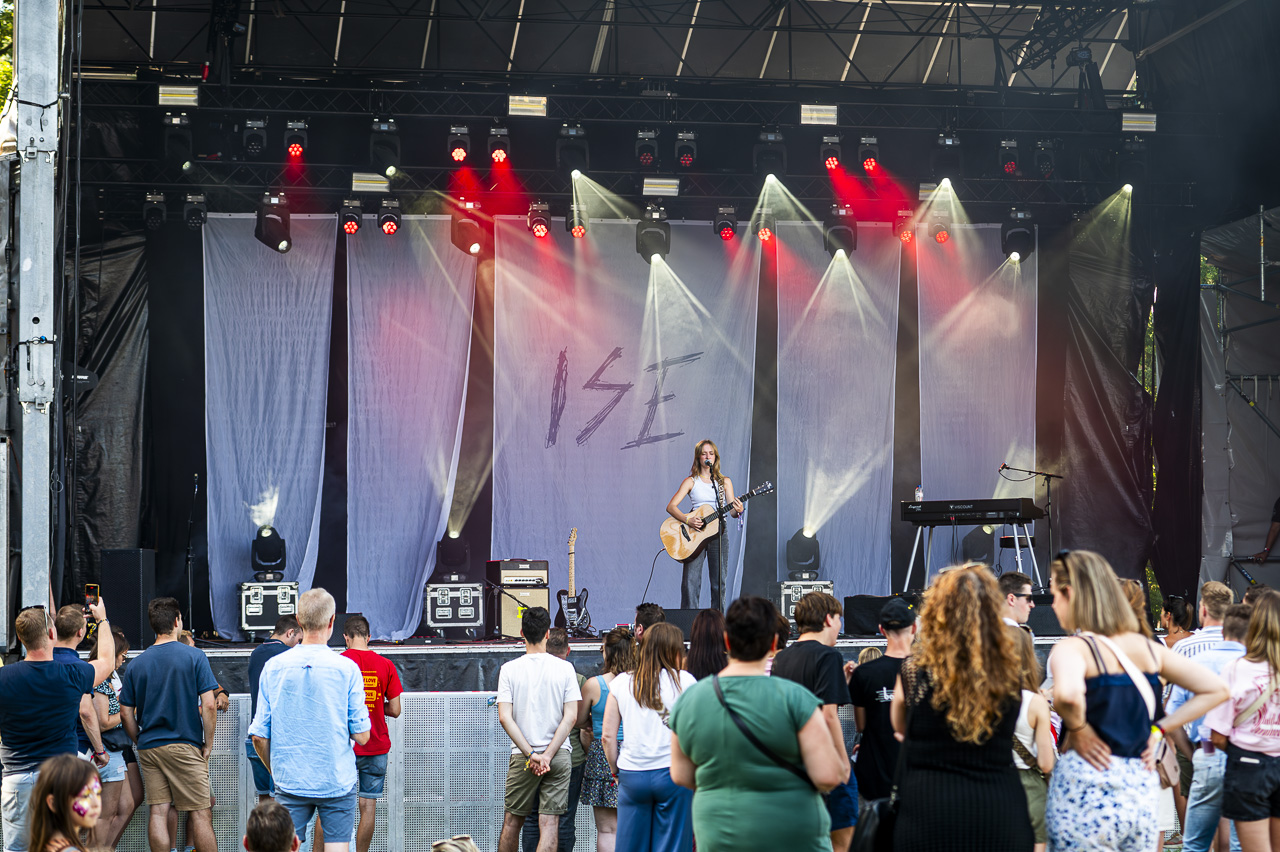 Ise @ Rijvers Festival 2024, picture 10, photographed by Dimitri Vanlommel - FrontView Magazine
