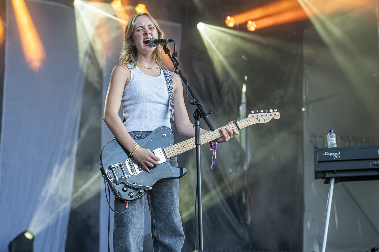Ise @ Rijvers Festival 2024, picture 18, photographed by Dimitri Vanlommel - FrontView Magazine