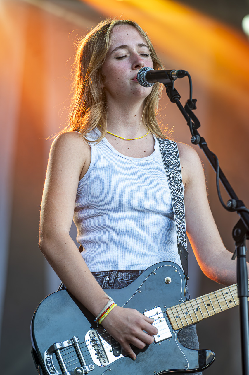 Ise @ Rijvers Festival 2024, picture 19, photographed by Dimitri Vanlommel - FrontView Magazine