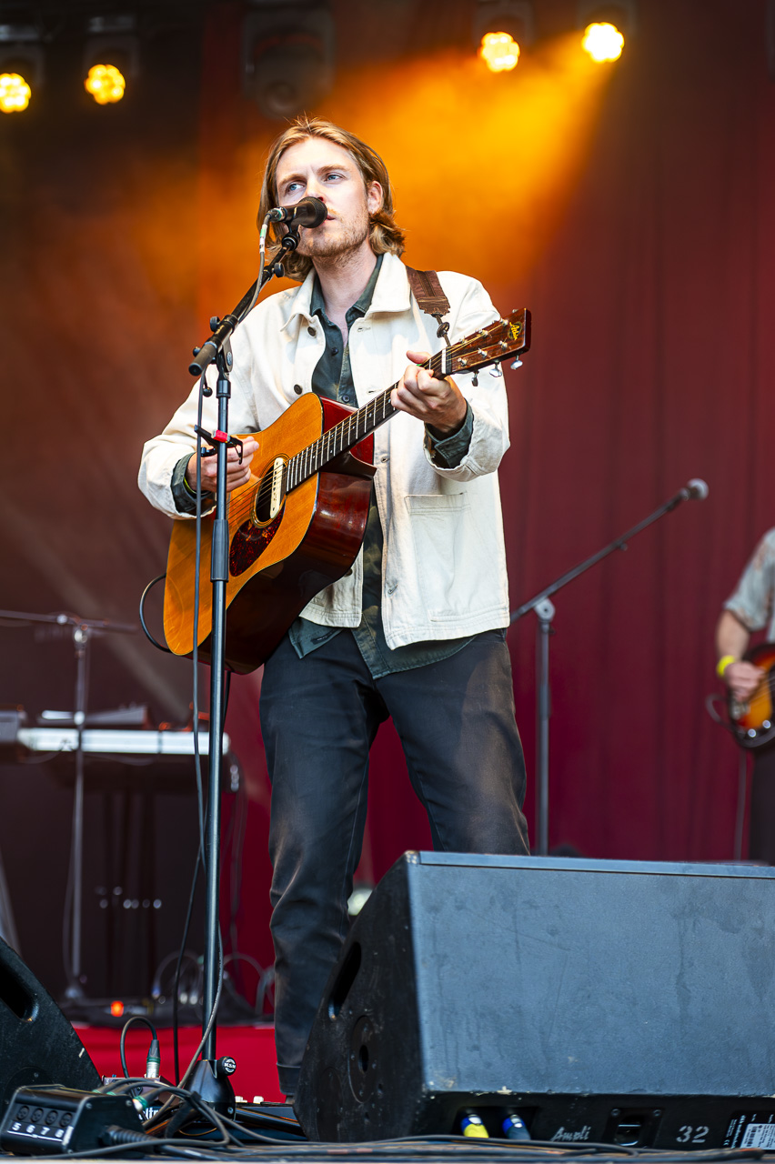 Mooneye @ Rijvers Festival 2024, picture 4, photographed by Dimitri Vanlommel - FrontView Magazine