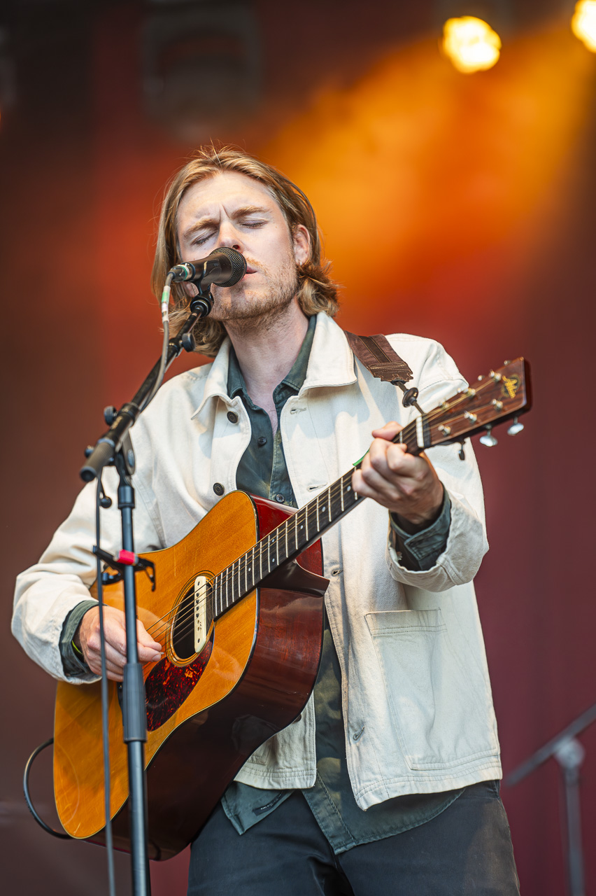 Mooneye @ Rijvers Festival 2024, picture 5, photographed by Dimitri Vanlommel - FrontView Magazine