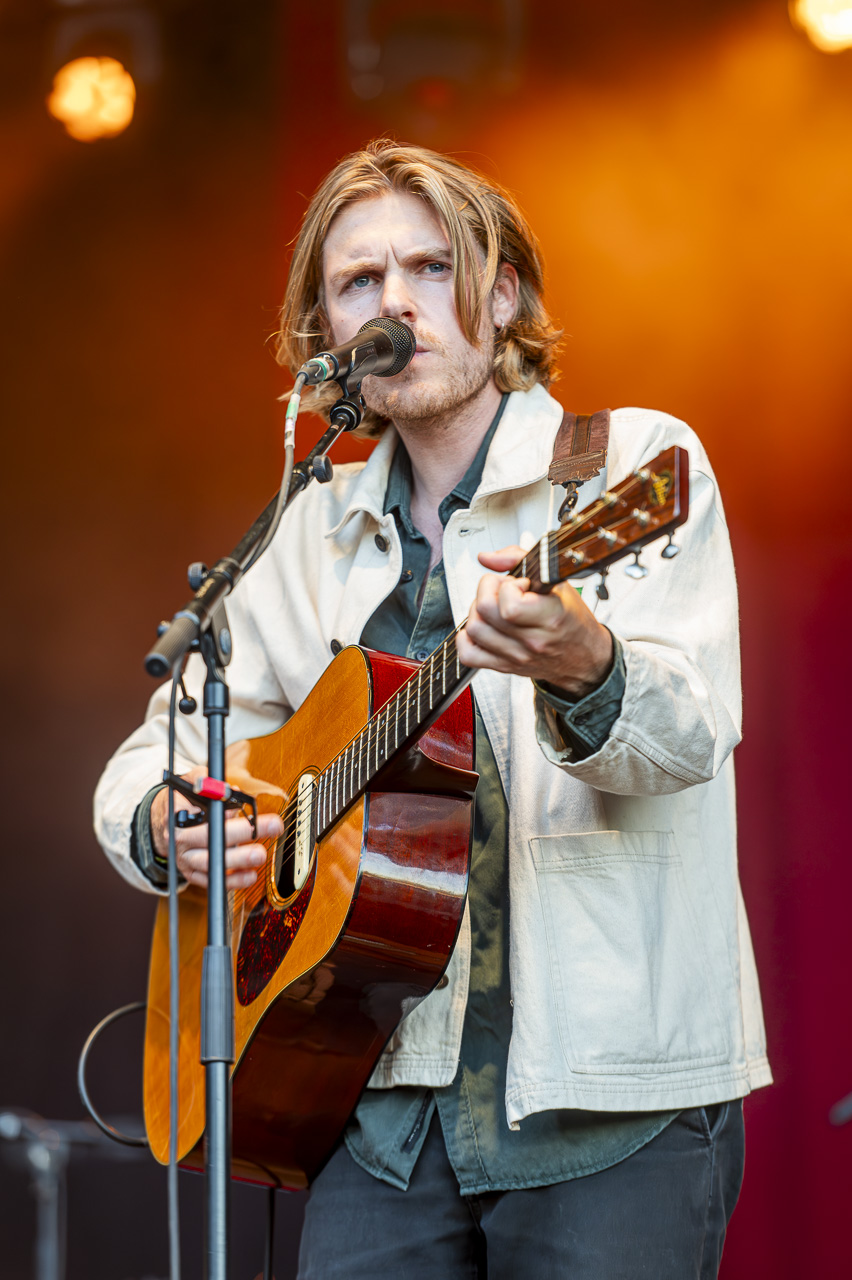 Mooneye @ Rijvers Festival 2024, picture 9, photographed by Dimitri Vanlommel - FrontView Magazine