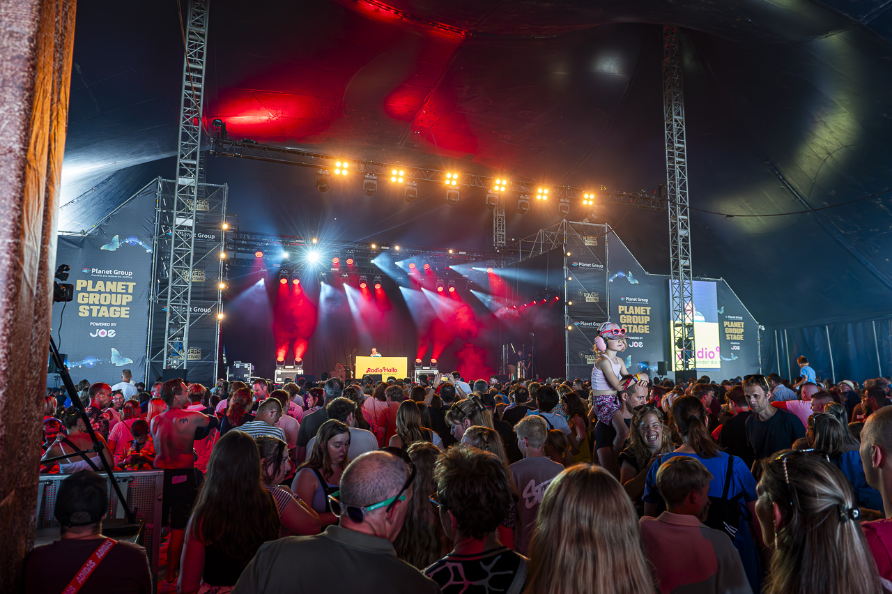 Radio Hallo @ Rijvers Festival 2024, picture 11, photographed by Dimitri Vanlommel - FrontView Magazine