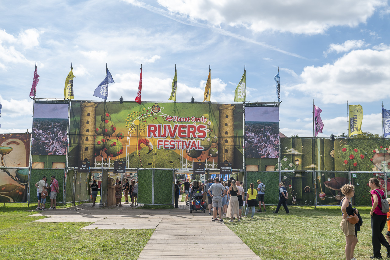 Sfeerbeelden dag 1 @ Rijvers Festival 2024, picture 1, photographed by Dimitri Vanlommel - FrontView Magazine