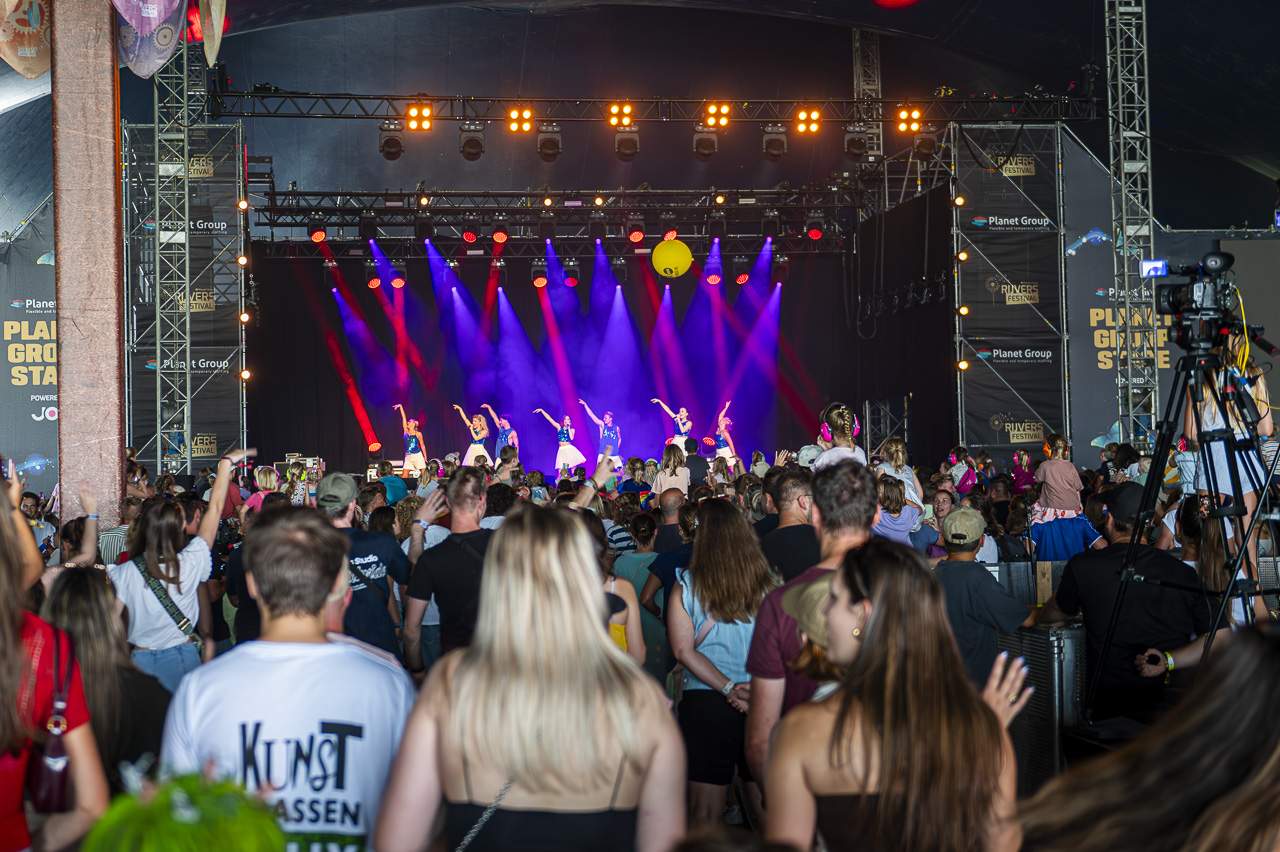 Sfeerbeelden dag 1 @ Rijvers Festival 2024, picture 5, photographed by Dimitri Vanlommel - FrontView Magazine