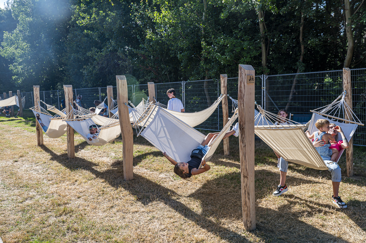 Sfeerbeelden dag 1 @ Rijvers Festival 2024, picture 14, photographed by Dimitri Vanlommel - FrontView Magazine
