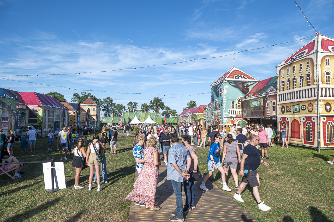 Sfeerbeelden dag 1 @ Rijvers Festival 2024, picture 21, photographed by Dimitri Vanlommel - FrontView Magazine