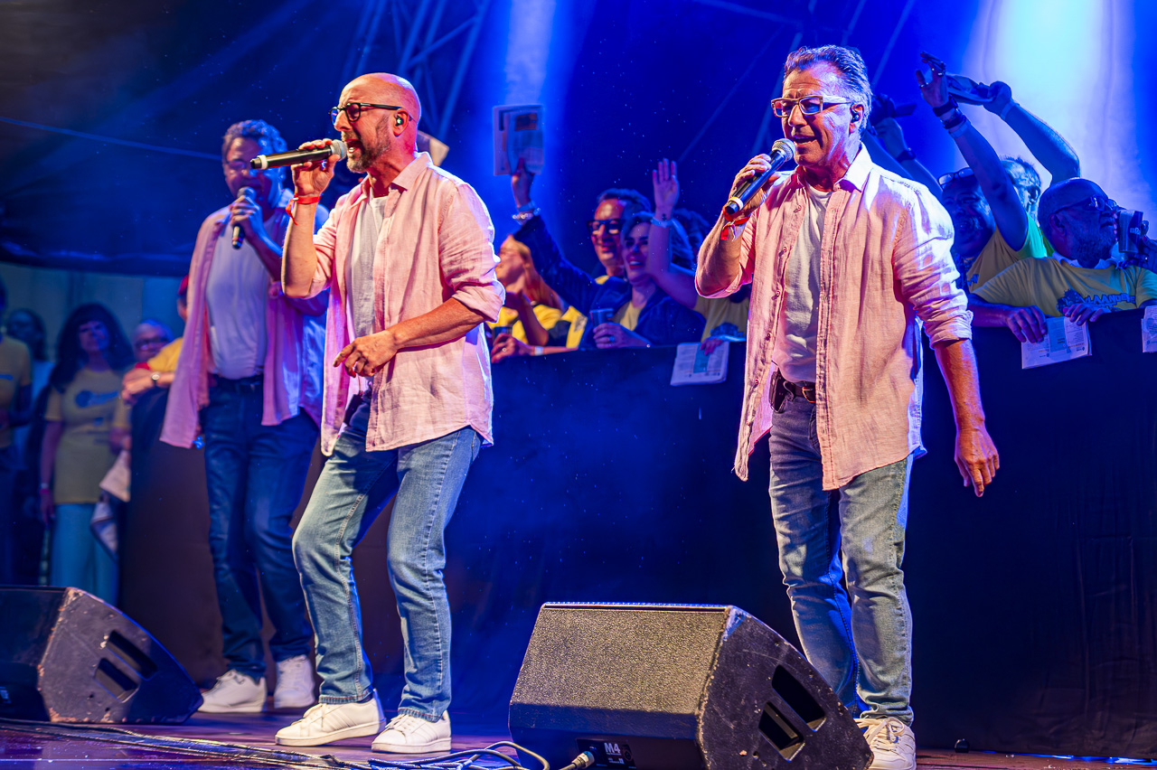 4TACT @ Vlaanderen Zingt - Bollekesfeesten Antwerpen, picture 6, photographed by Youri Vanlommel - FrontView Magazine