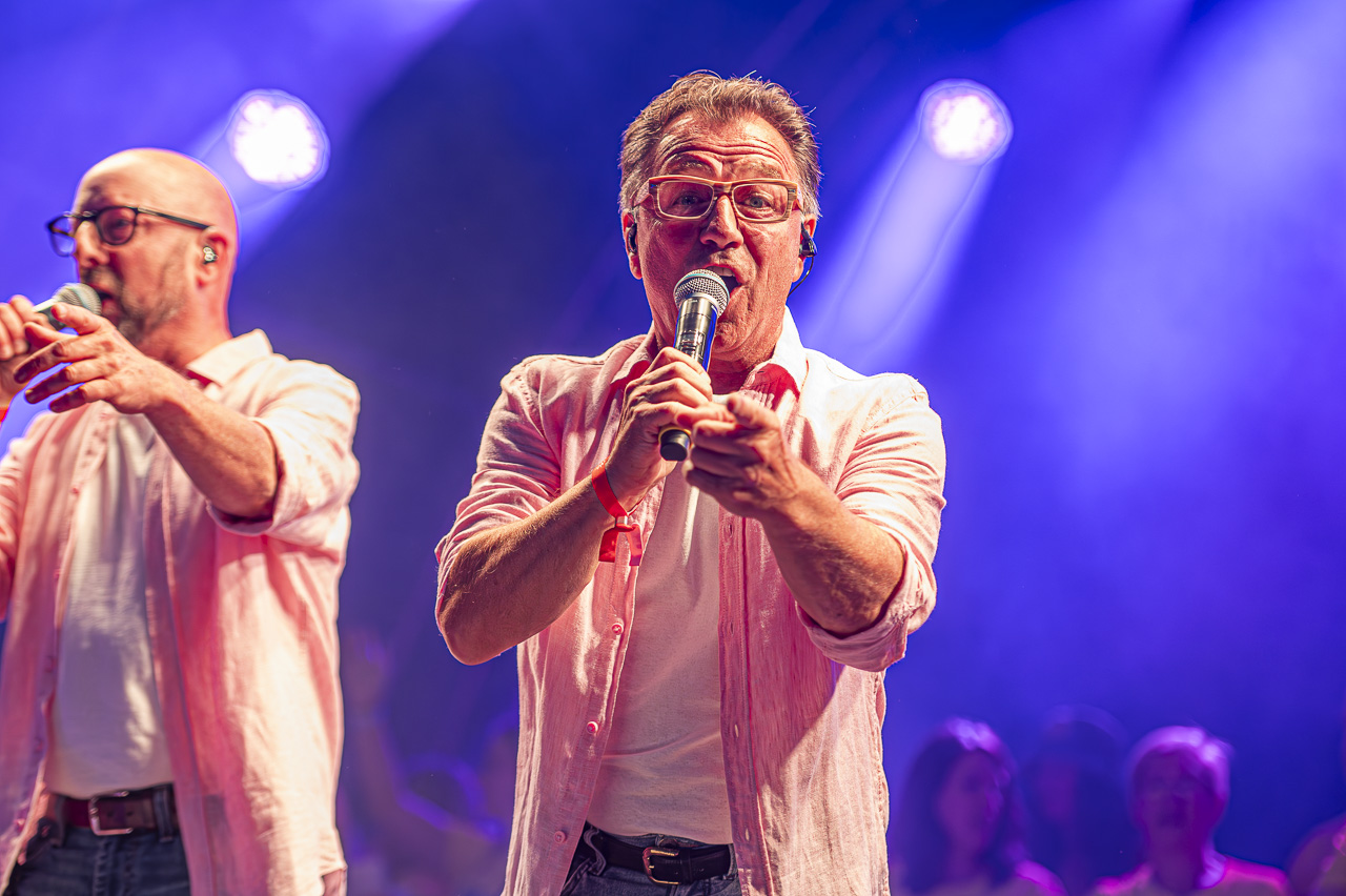 4TACT @ Vlaanderen Zingt - Bollekesfeesten Antwerpen, picture 9, photographed by Youri Vanlommel - FrontView Magazine