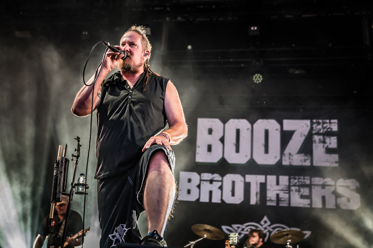 Booze Brothers @ Fonnefeesten 2024, picture 19, photographed by Danny Wagemans - FrontView Magazine