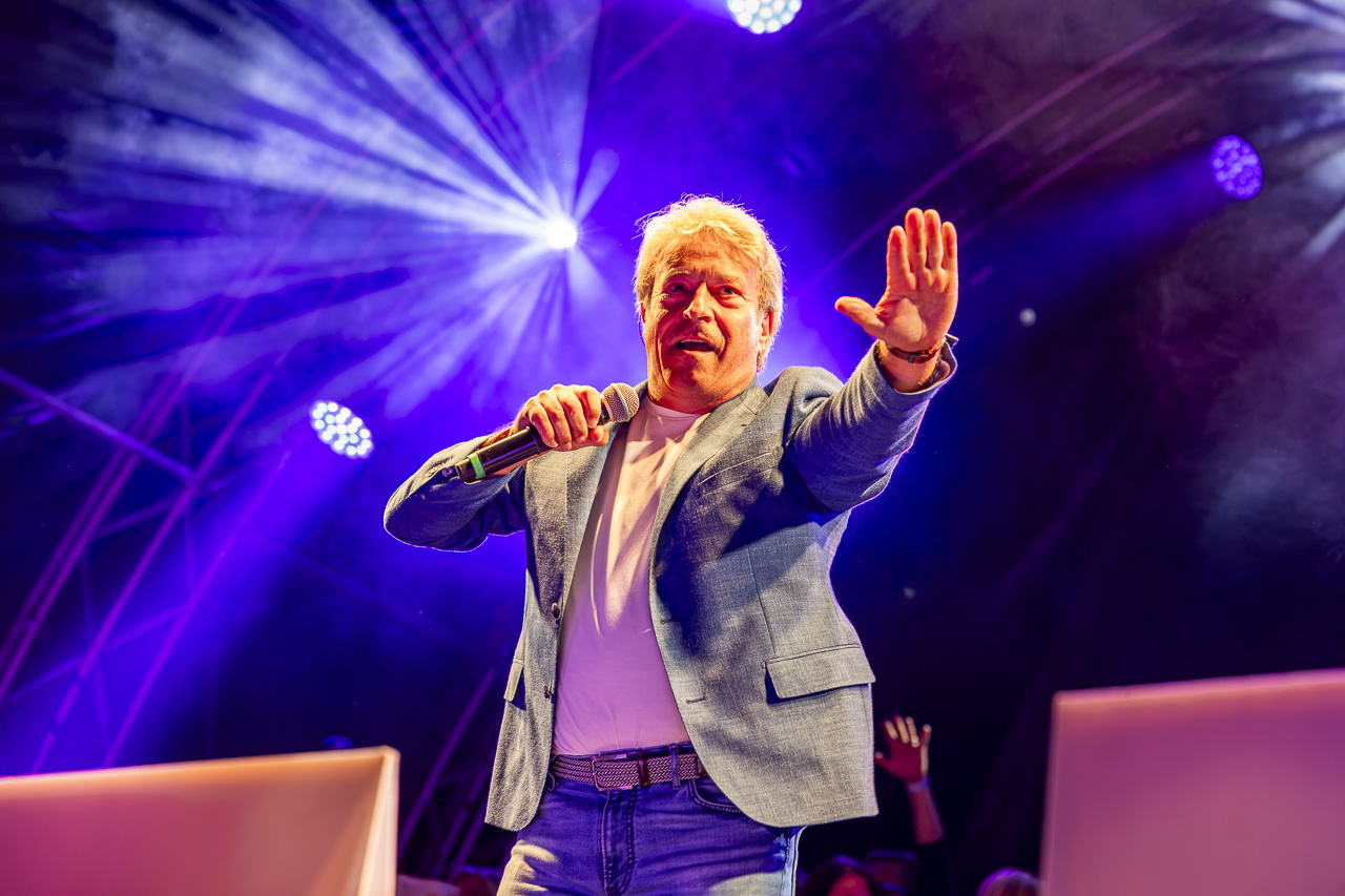 Garry Hagger @ Vlaanderen Zingt - Bollekesfeesten Antwerpen, foto 15, foto's door Youri Vanlommel - FrontView Magazine