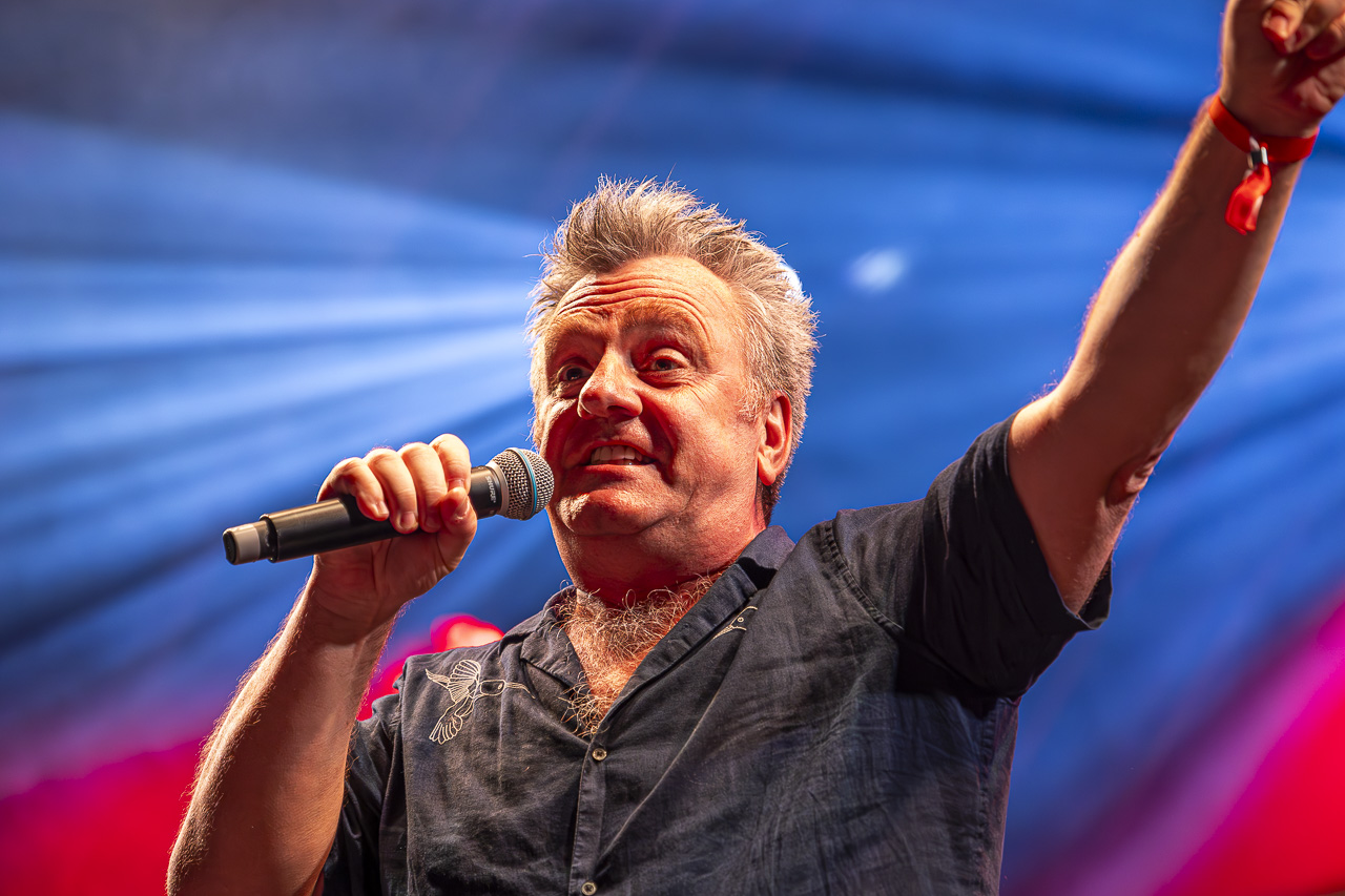 Ivan Pecnik @ Vlaanderen Zingt - Bollekesfeesten Antwerpen, picture 2, photographed by Youri Vanlommel - FrontView Magazine