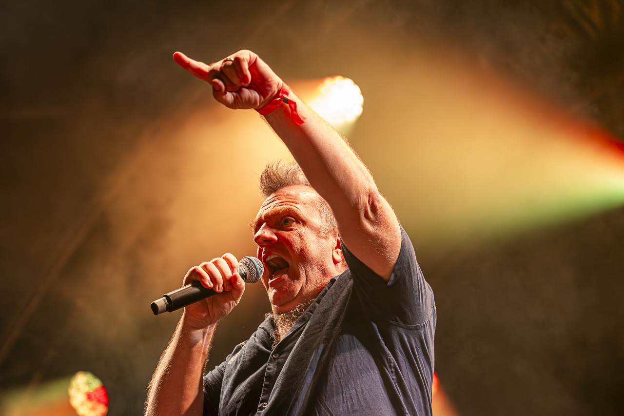 Ivan Pecnik @ Vlaanderen Zingt - Bollekesfeesten Antwerpen, picture 7, photographed by Youri Vanlommel - FrontView Magazine