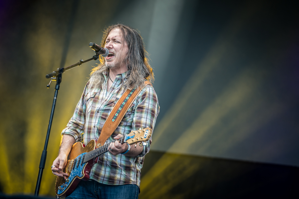 Red Red @ Fonnefeesten 2024, picture 5, photographed by Danny Wagemans - FrontView Magazine