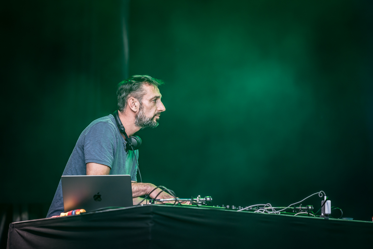 Red Red @ Fonnefeesten 2024, picture 8, photographed by Danny Wagemans - FrontView Magazine
