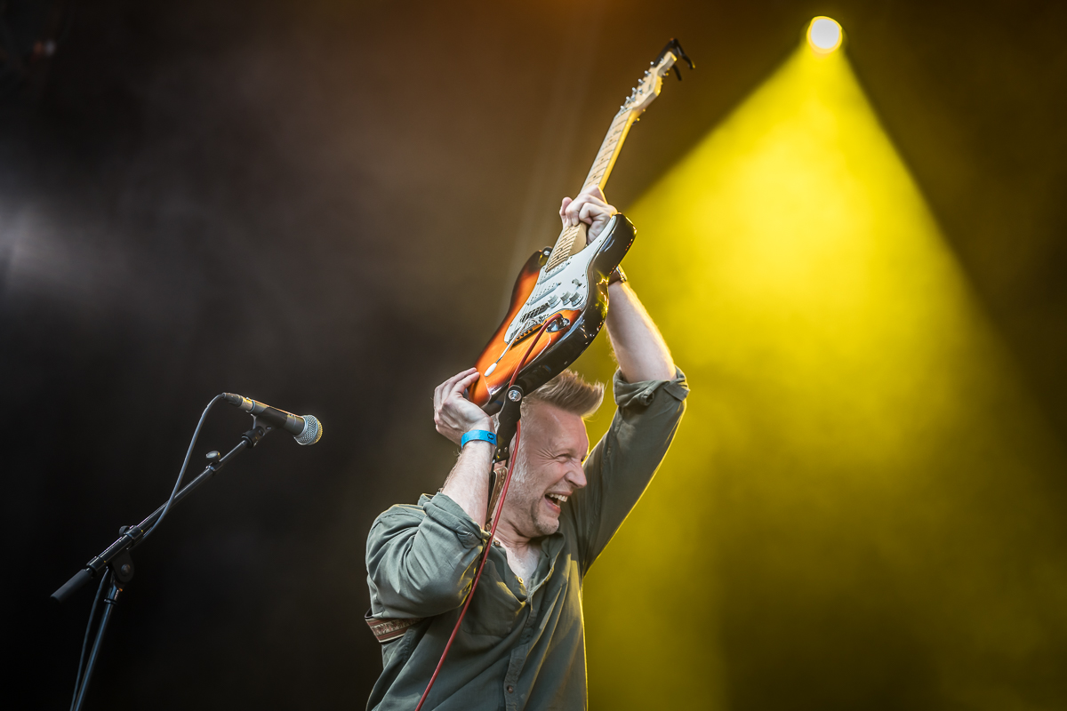 Red Red @ Fonnefeesten 2024, picture 14, photographed by Danny Wagemans - FrontView Magazine