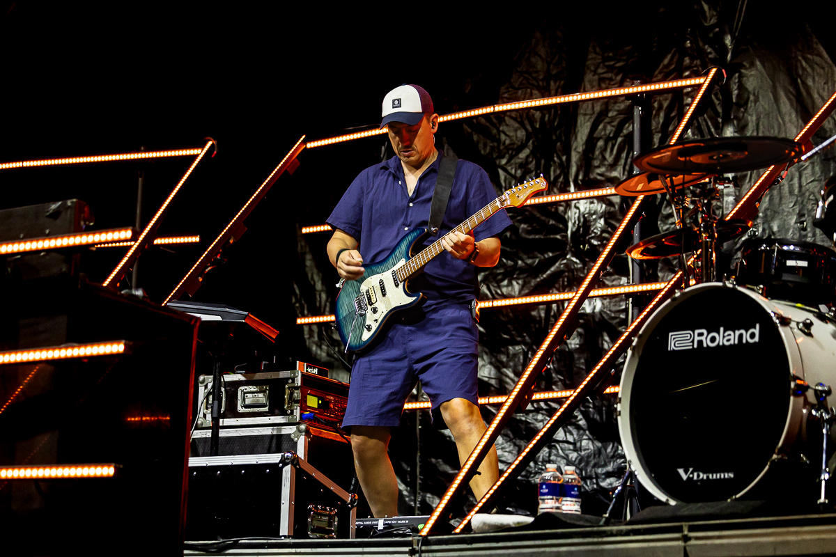 Cookies & Cream @ Bollekesfeesten 2024, picture 3, photographed by Marc Verdonck - FrontView Magazine