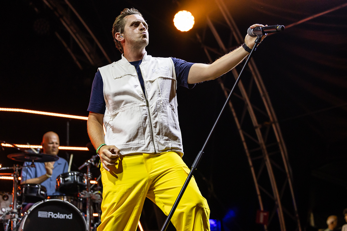 Cookies & Cream @ Bollekesfeesten 2024, picture 6, photographed by Marc Verdonck - FrontView Magazine