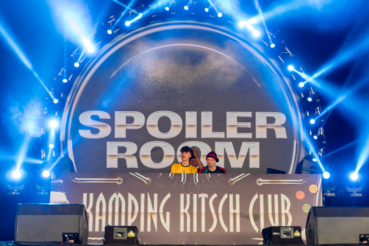 Kamping Kitsch Club @ Kortrijk, picture 2, photographed by Koen Marcoen - FrontView Magazine