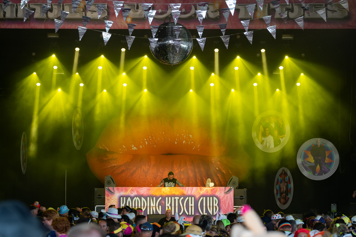 Kamping Kitsch Club @ Kortrijk, picture 34, photographed by Koen Marcoen - FrontView Magazine