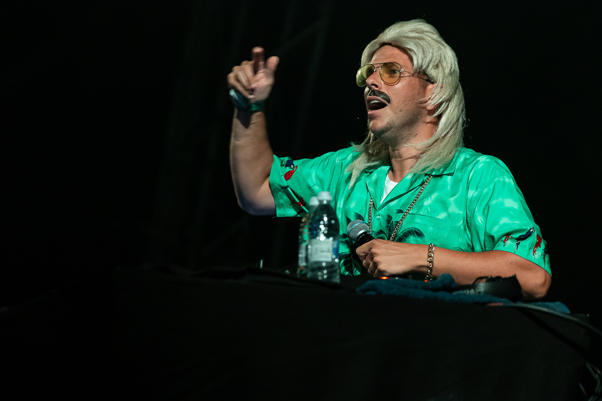 Ronny Retro @ Bollekesfeesten 2024, picture 1, photographed by Marc Verdonck - FrontView Magazine