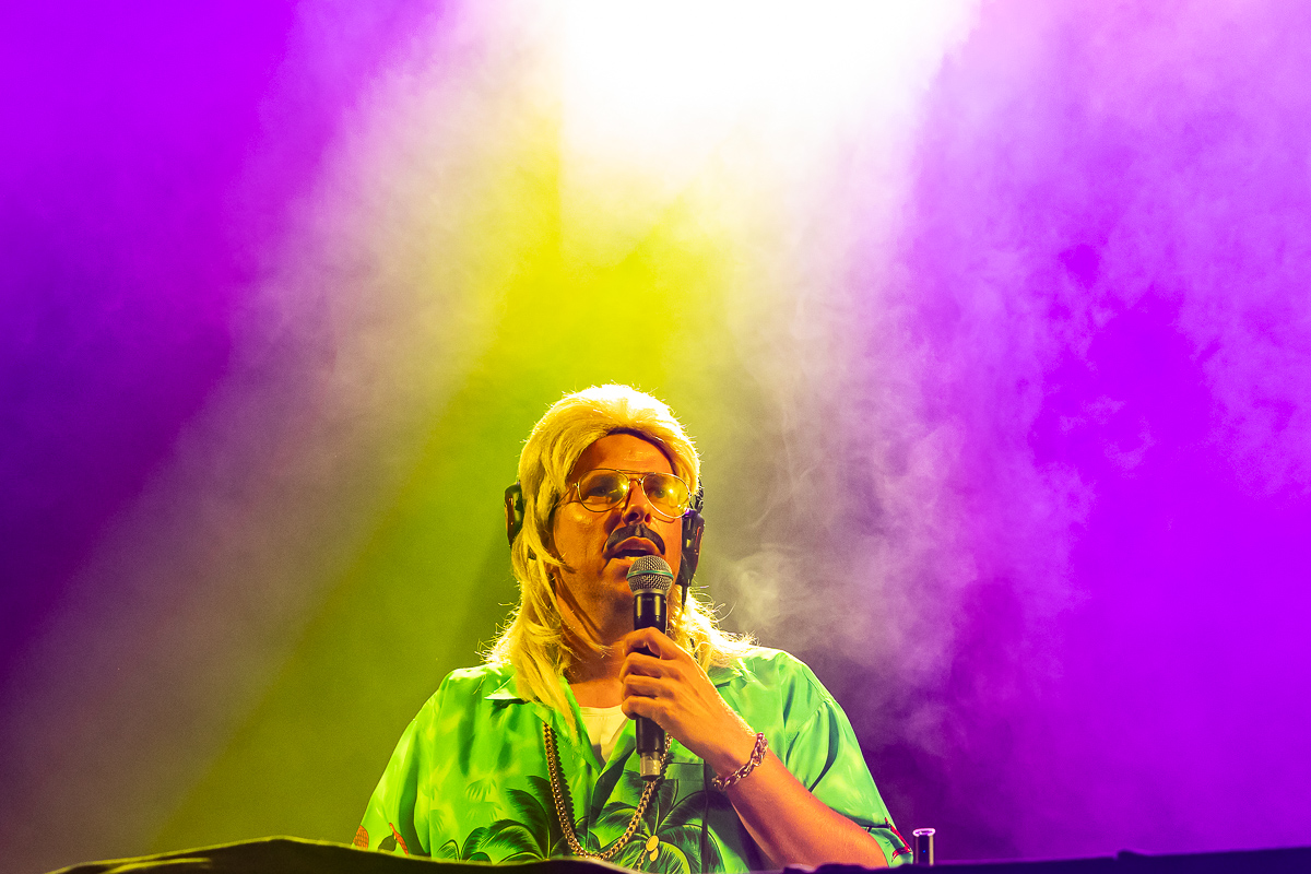 Ronny Retro @ Bollekesfeesten 2024, picture 2, photographed by Marc Verdonck - FrontView Magazine