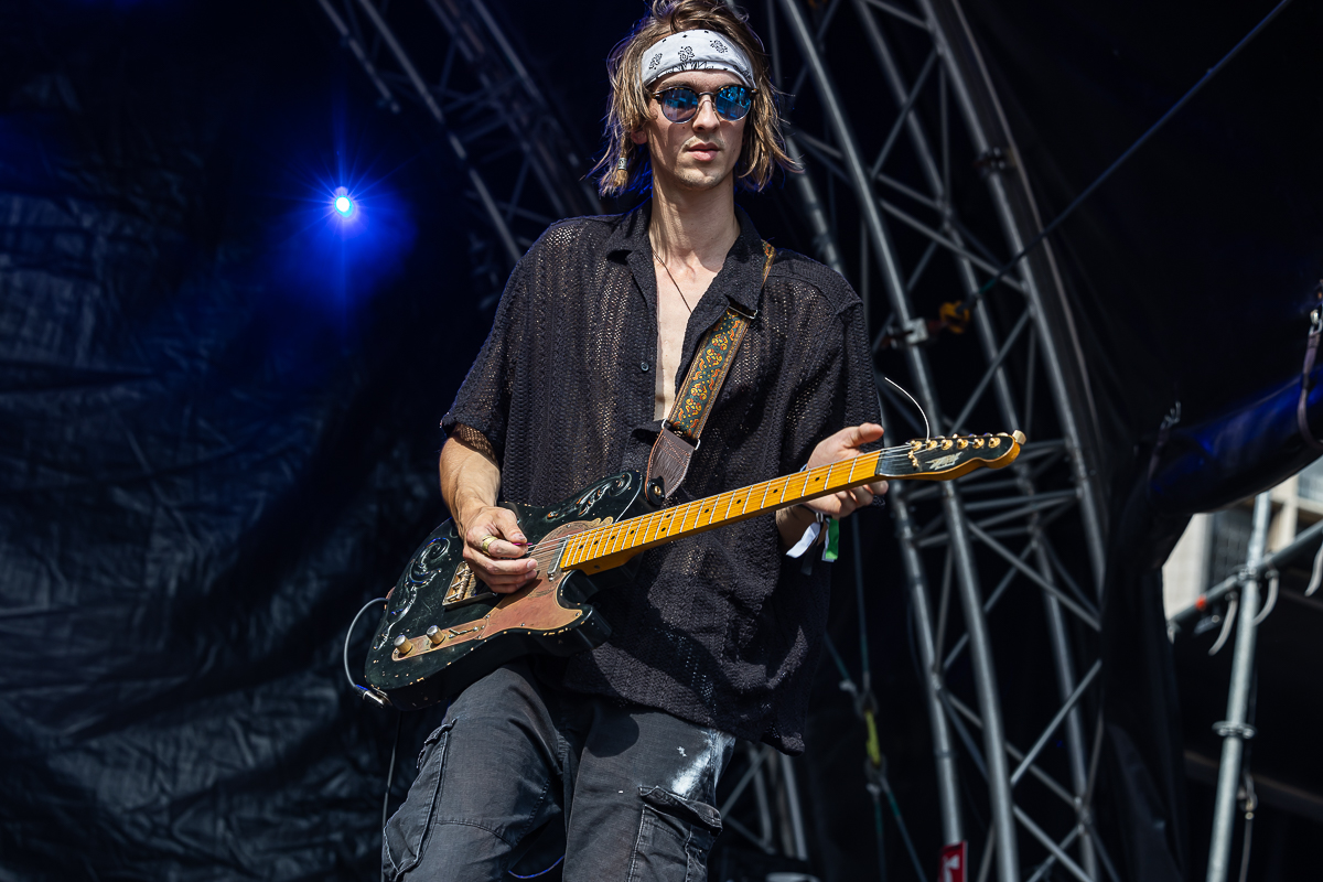 SHY @ Bollekesfeesten 2024, picture 2, photographed by Marc Verdonck - FrontView Magazine