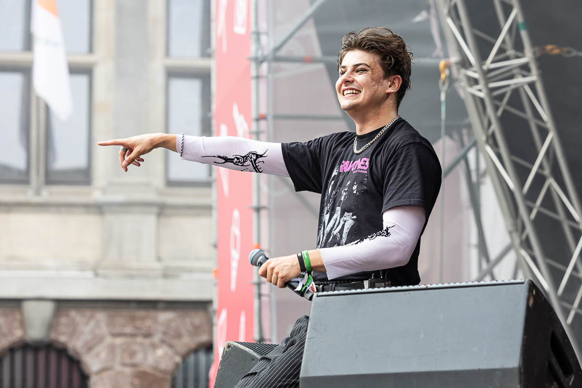 SHY @ Bollekesfeesten 2024, picture 30, photographed by Marc Verdonck - FrontView Magazine