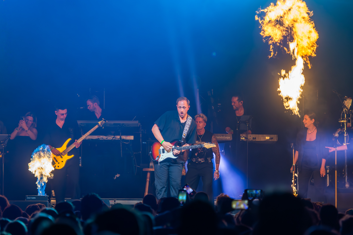 Andre Hazes @ Rijvers Festival 2024, picture 16, photographed by Jurgen Van De Maele - FrontView Magazine