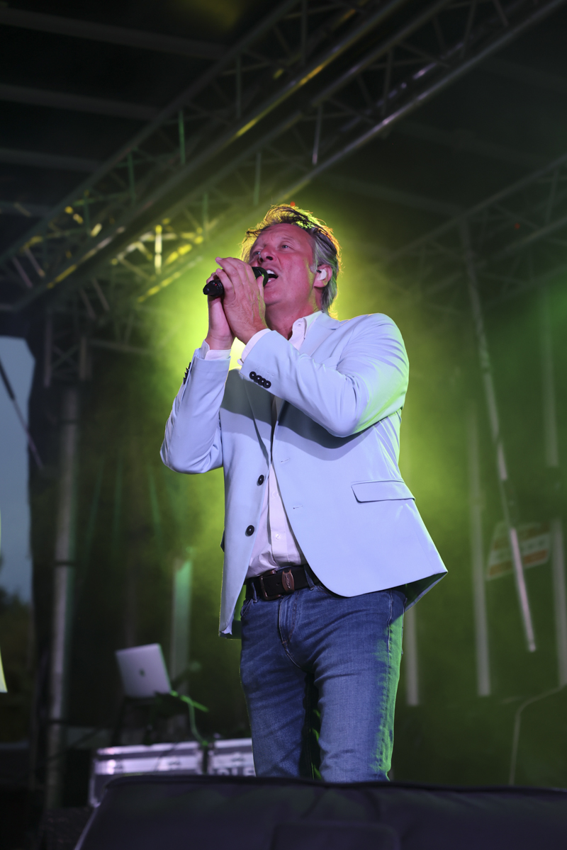 De Romeo's @ vestenfestival Melsele, picture 2, photographed by Peter Casie - FrontView Magazine