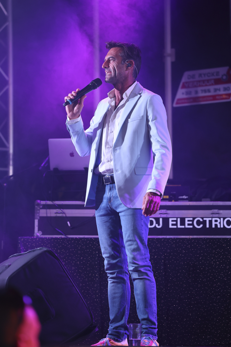 De Romeo's @ vestenfestival Melsele, picture 10, photographed by Peter Casie - FrontView Magazine