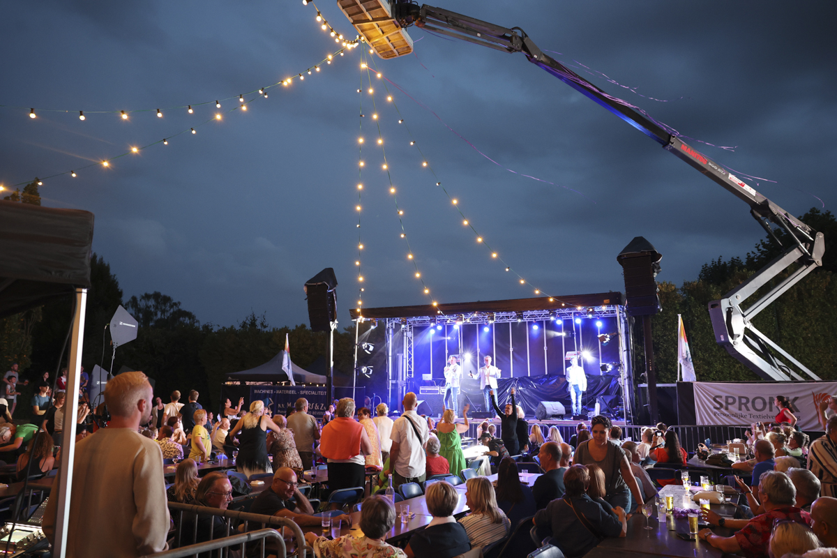 De Romeo's @ vestenfestival Melsele, picture 17, photographed by Peter Casie - FrontView Magazine