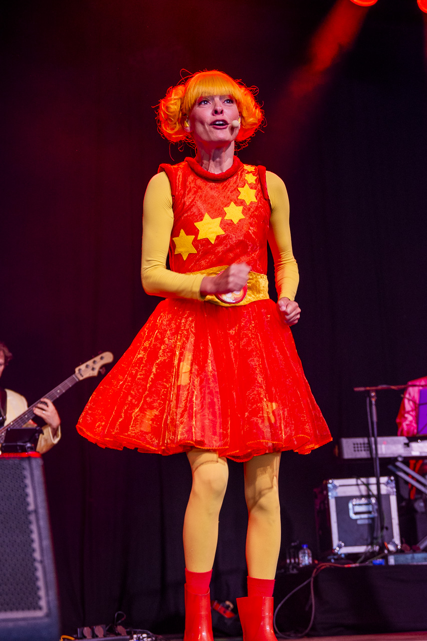 Kaatje @ Rijvers Festival 2024, picture 9, photographed by Jurgen Van De Maele - FrontView Magazine
