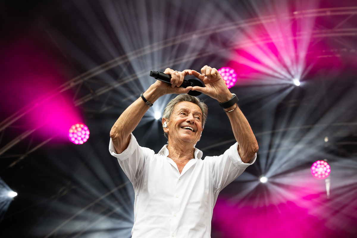 Willy Sommers @ Bollekesfeesten 2024, picture 2, photographed by Marc Verdonck - FrontView Magazine