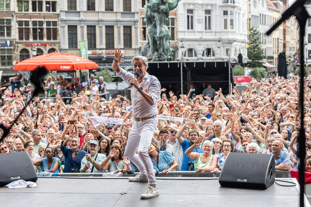 Willy Sommers @ Bollekesfeesten 2024, picture 11, photographed by Marc Verdonck - FrontView Magazine