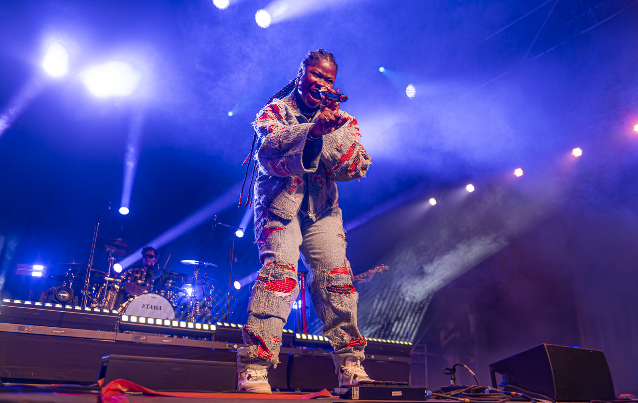 Coely @ Rijvers Festival 2024, picture 16, photographed by Jurgen Van De Maele - FrontView Magazine