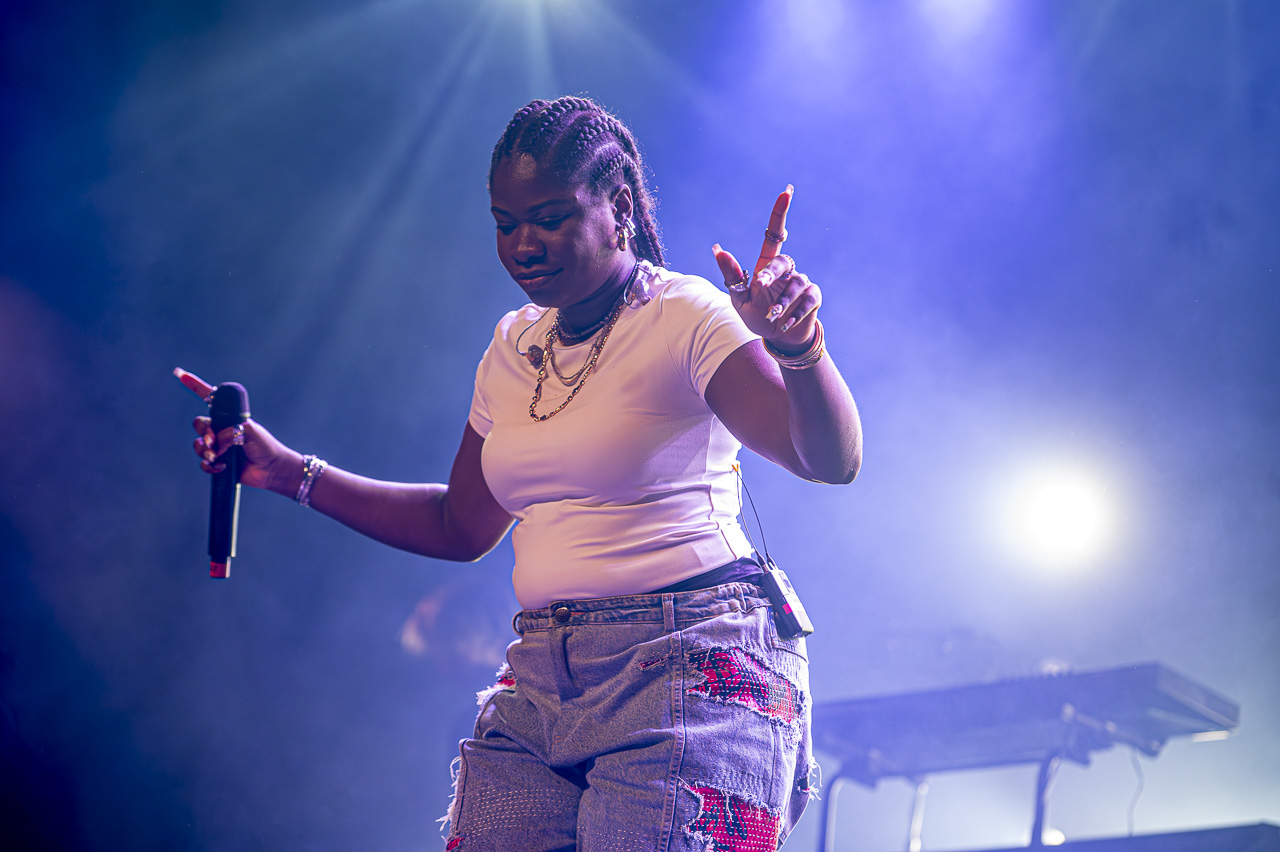 Coely @ Rijvers Festival 2024, picture 24, photographed by Jurgen Van De Maele - FrontView Magazine