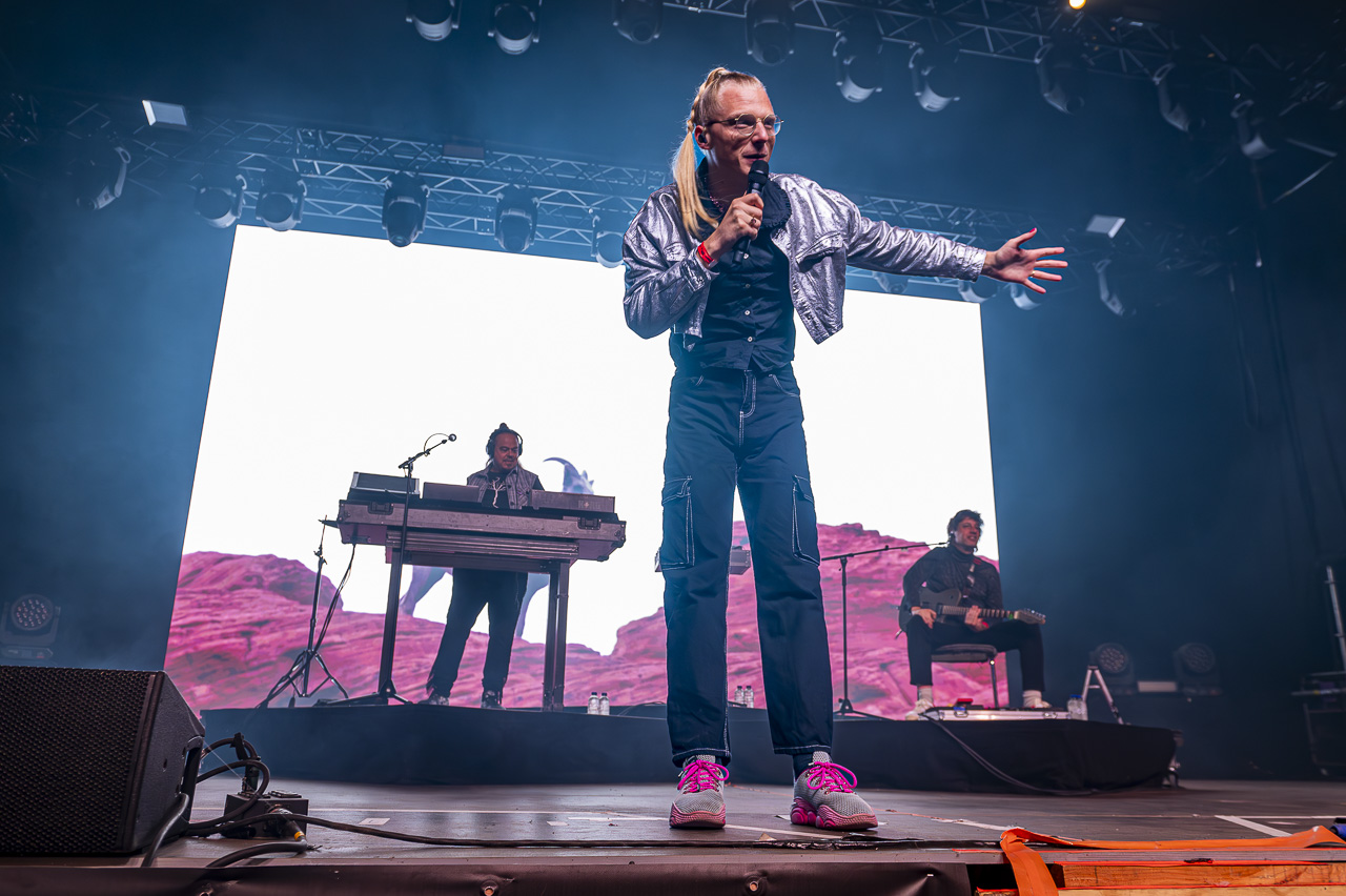 Prins S. & De Geit @ Rijvers Festival 2024, picture 8, photographed by Dimitri Vanlommel - FrontView Magazine