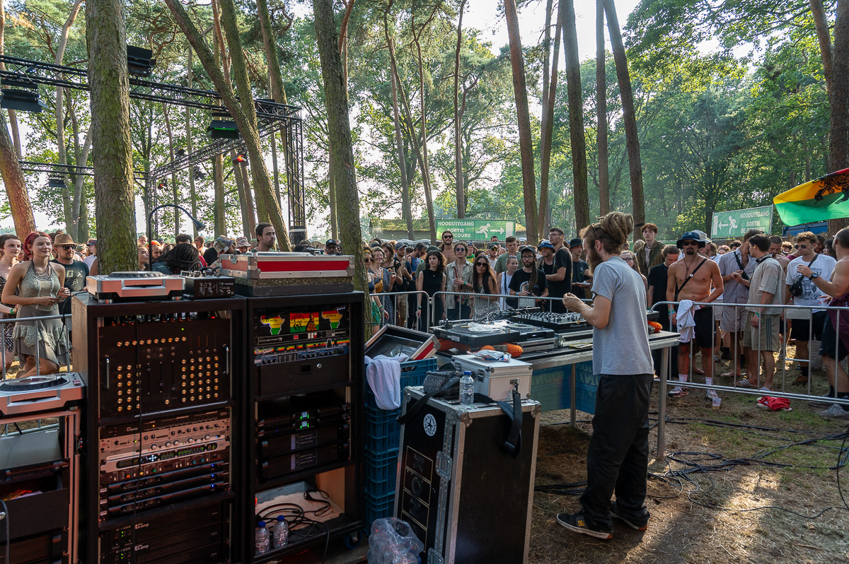 Reggae Geel Dag 1 sfeerbeelden @ Reggae Geel, picture 13, photographed by Luc Klinckaert - FrontView Magazine