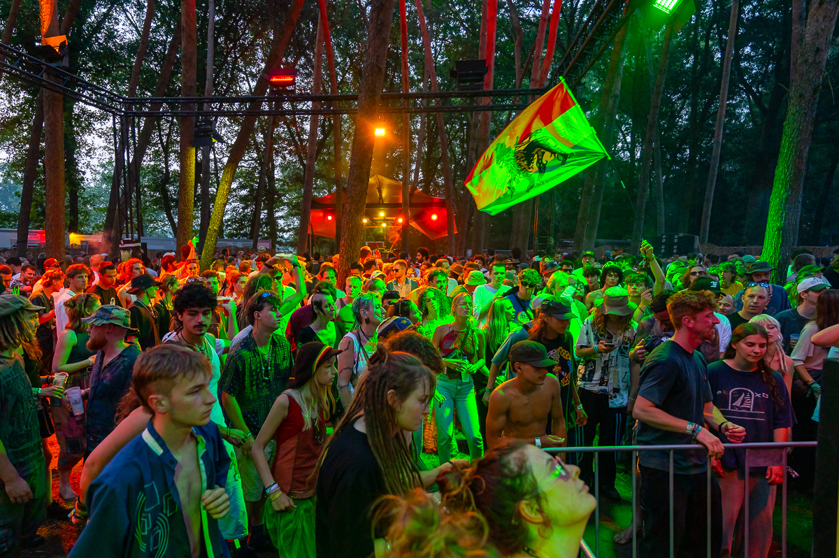 Reggae Geel Dag 1 sfeerbeelden @ Reggae Geel, picture 38, photographed by Luc Klinckaert - FrontView Magazine