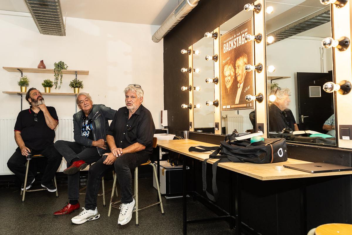 Backstage @ Trix, picture 3, photographed by Marc Verdonck - FrontView Magazine