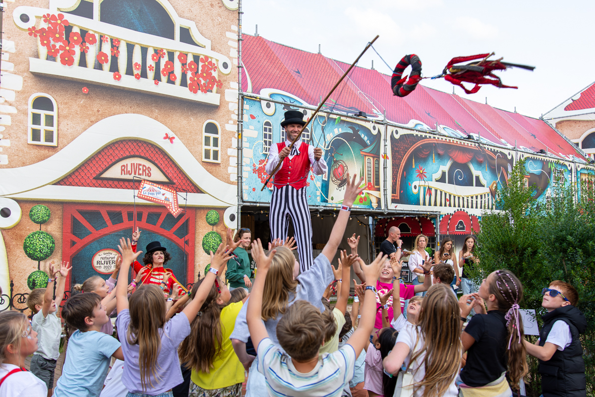Sfeerbeelden dag 4 @ Rijvers Festival 2024, picture 9, photographed by Dimitri Vanlommel - FrontView Magazine