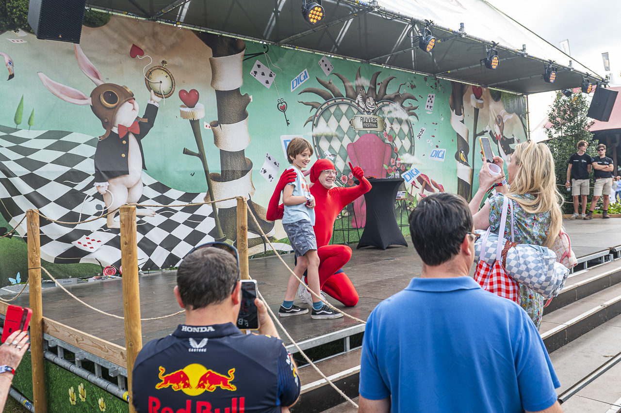Sfeerbeelden dag 4 @ Rijvers Festival 2024, picture 21, photographed by Dimitri Vanlommel - FrontView Magazine