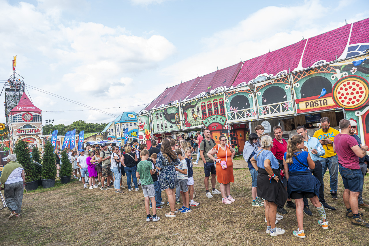Sfeerbeelden dag 4 @ Rijvers Festival 2024, picture 22, photographed by Dimitri Vanlommel - FrontView Magazine