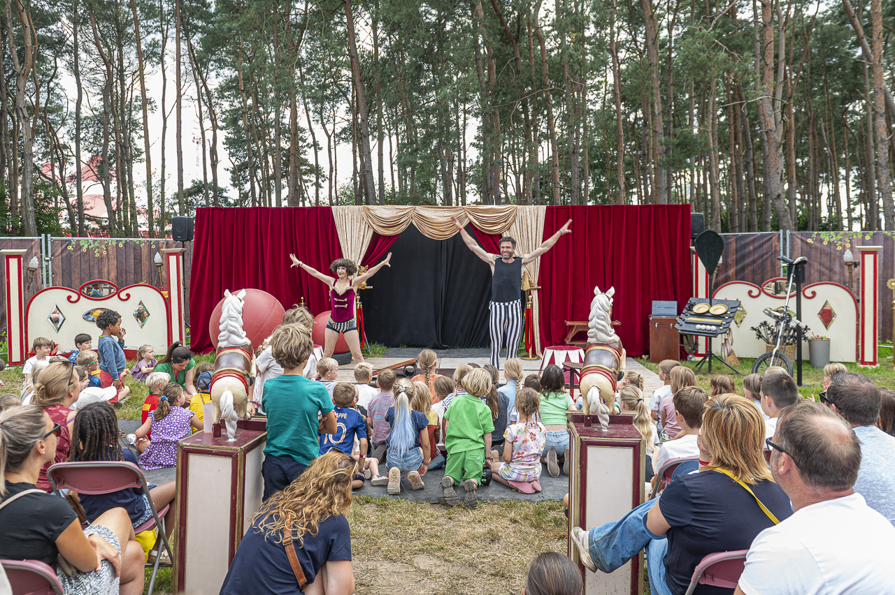 Sfeerbeelden dag 4 @ Rijvers Festival 2024, picture 28, photographed by Dimitri Vanlommel - FrontView Magazine