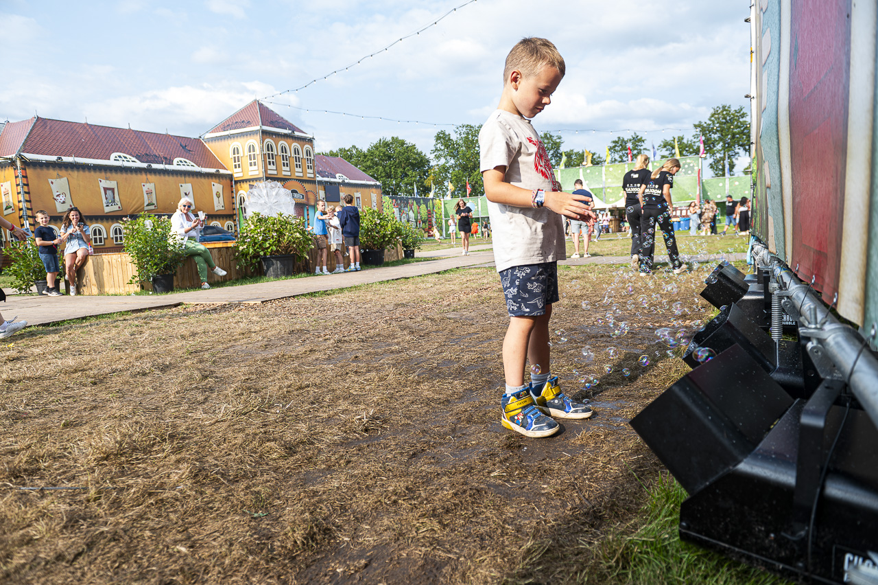 Sfeerbeelden dag 4 @ Rijvers Festival 2024, picture 36, photographed by Dimitri Vanlommel - FrontView Magazine