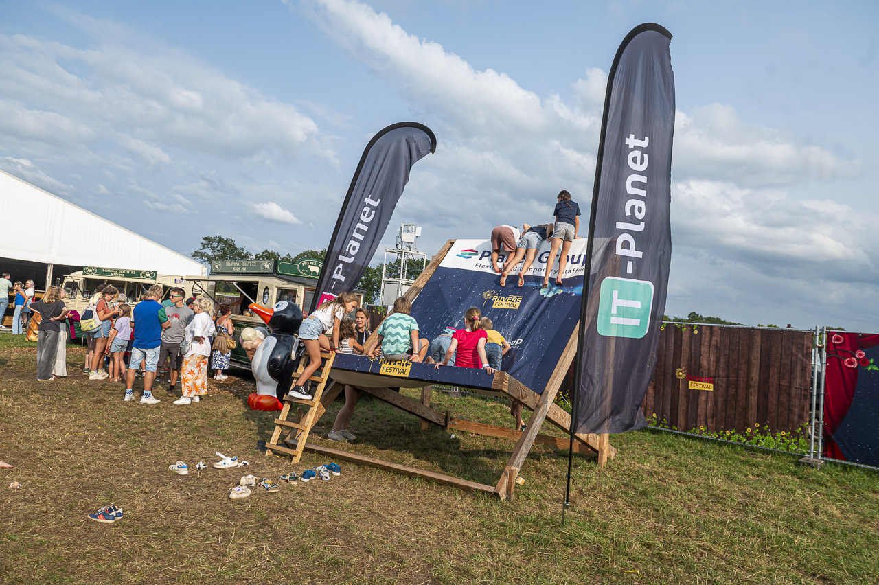 Sfeerbeelden dag 4 @ Rijvers Festival 2024, picture 40, photographed by Dimitri Vanlommel - FrontView Magazine